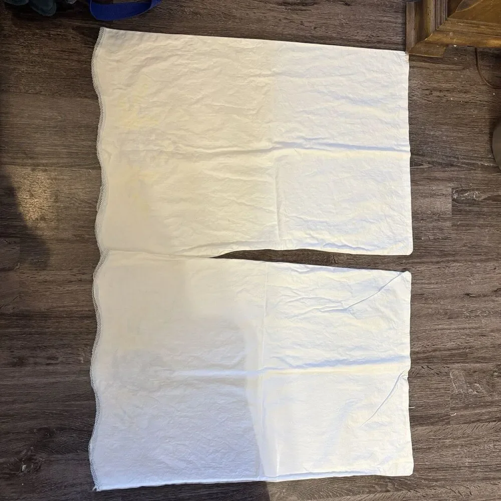 Embroidered Pillowcases Vintage (2) Madonna And Child Religious White
